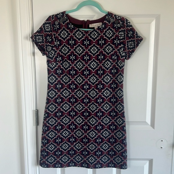 LOFT Medallion Jacquard Shoulder Button Dress Size 4 - Picture 2 of 8
